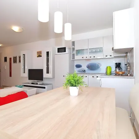 Branka 1507 Apartment *